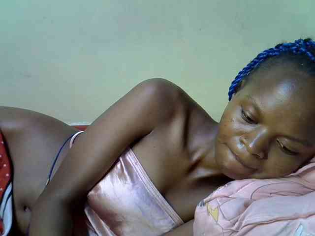 Hotdreamteen001 webcam