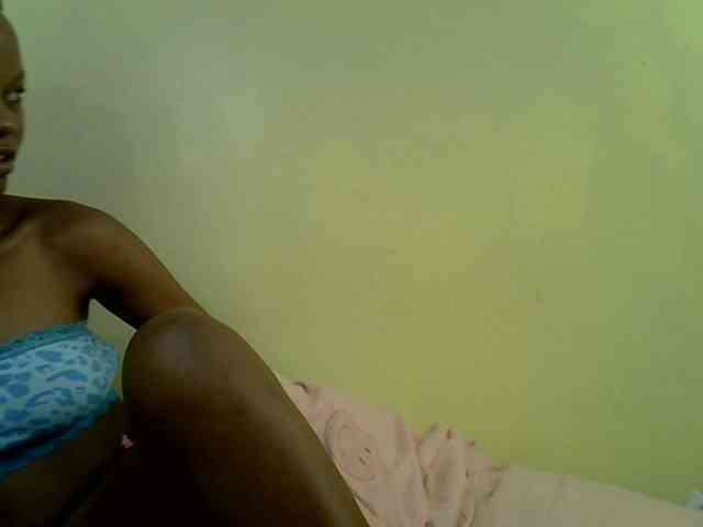 Hotdreamteen001 webcam