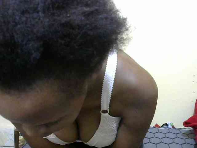 Hotdreamteen001 webcam