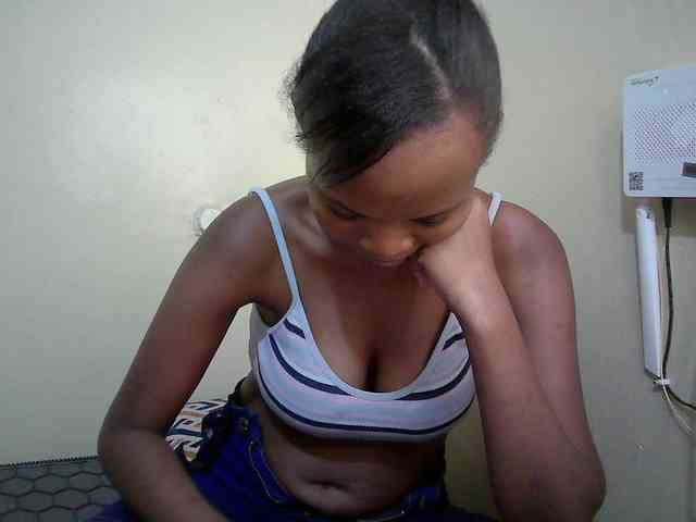 Hotdreamteen001 webcam