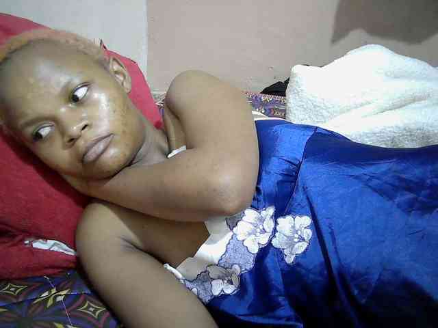 Hotdreamteen001 webcam