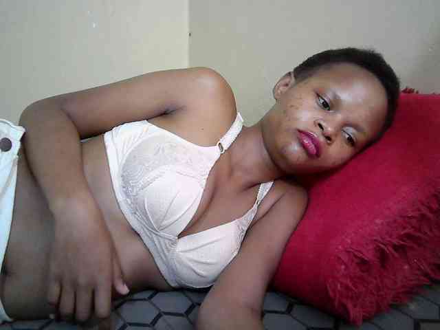 Hotdreamteen001 webcam