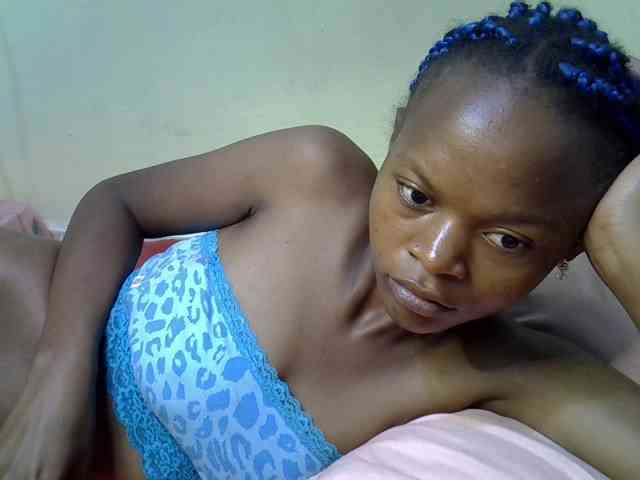 Hotdreamteen001 webcam