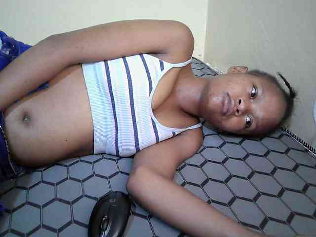 Hotdreamteen001 webcam