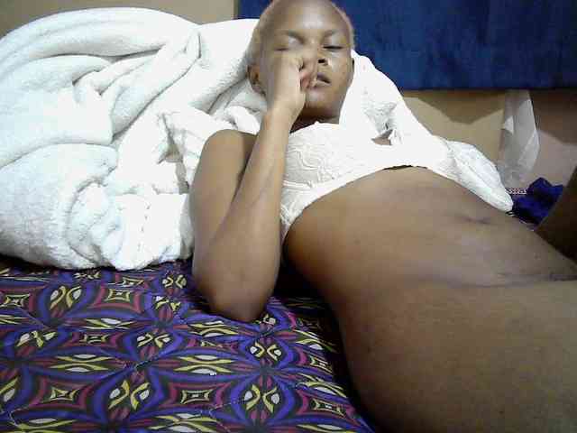 Hotdreamteen001 webcam