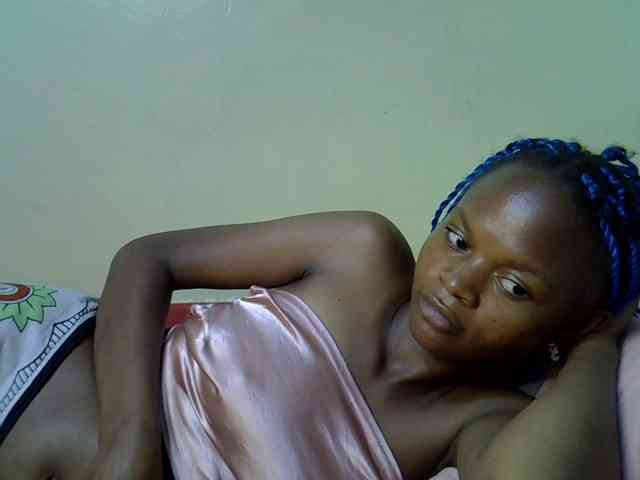 Hotdreamteen001 webcam