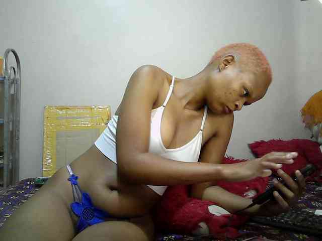 Hotdreamteen001 webcam