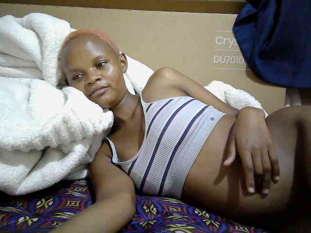 Hotdreamteen001 webcam