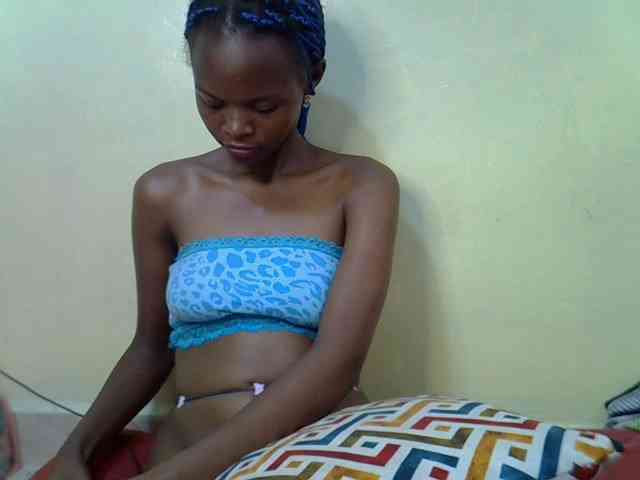 Hotdreamteen001 webcam