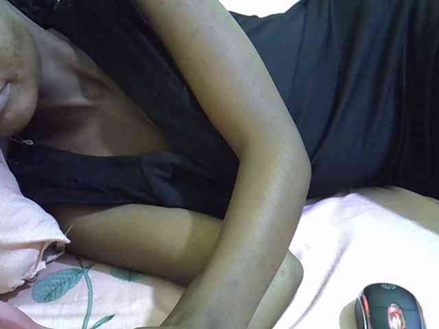 Hotdreamteen001 webcam