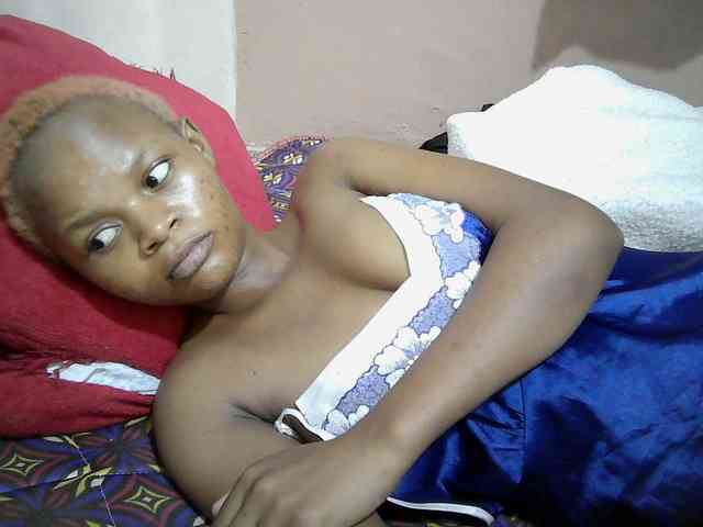 Hotdreamteen001 webcam