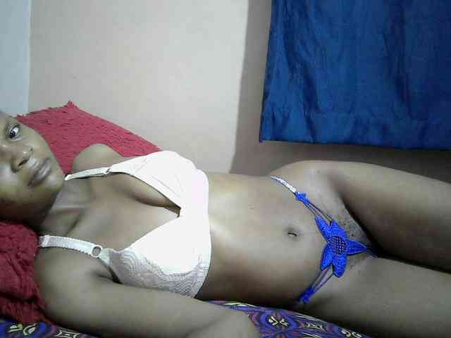 Hotdreamteen001 webcam