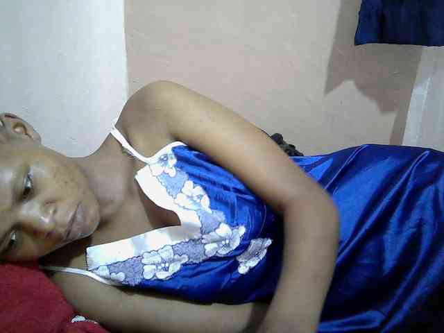 Hotdreamteen001 webcam