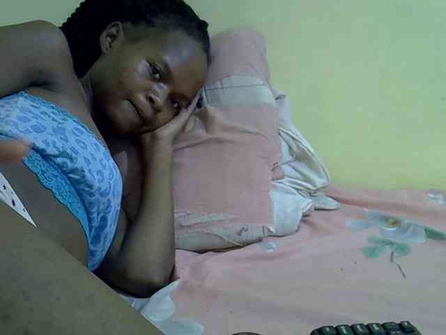 Hotdreamteen001 webcam