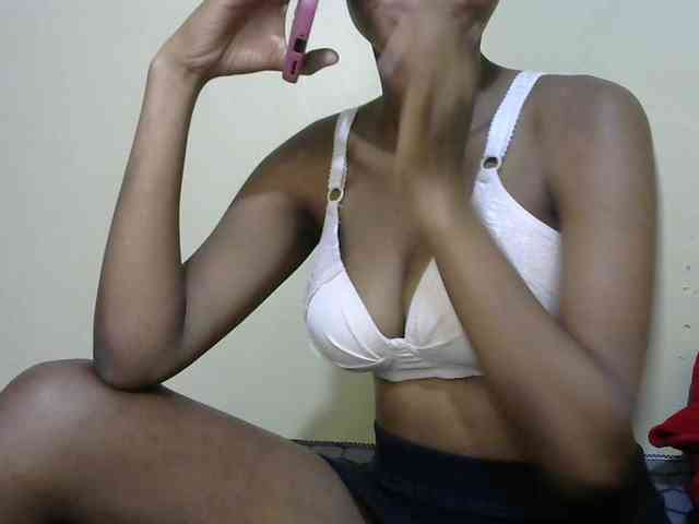 Hotdreamteen001 webcam