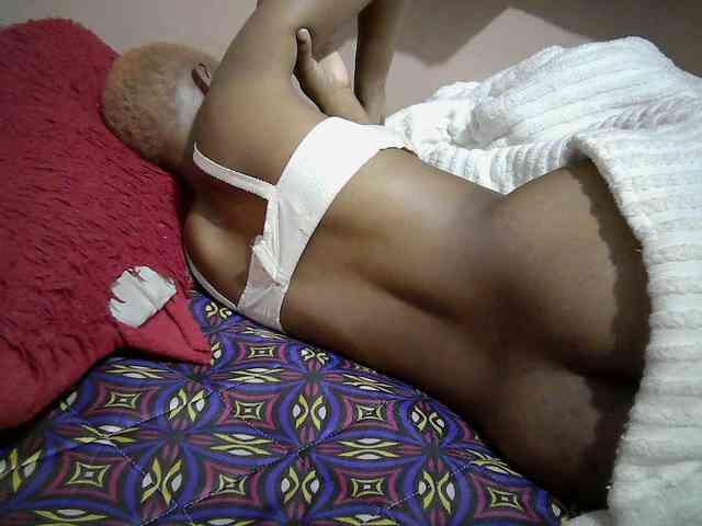 Hotdreamteen001 webcam