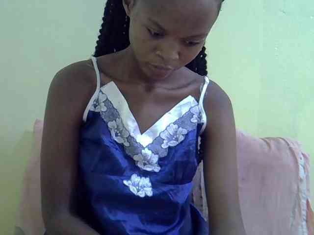 Hotdreamteen001 webcam