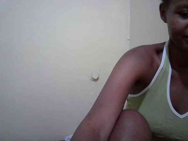 Hotdreamteen001 webcam