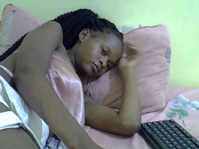 Hotdreamteen001 webcam