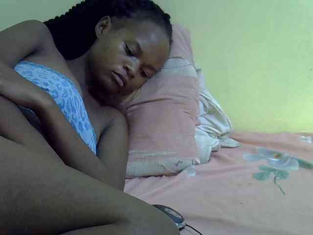 Hotdreamteen001 webcam