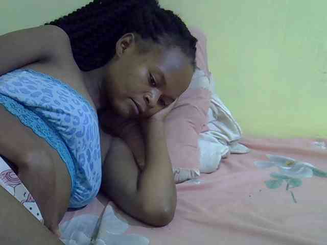 Hotdreamteen001 webcam