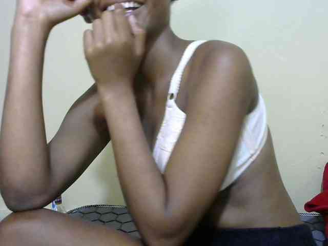 Hotdreamteen001 webcam