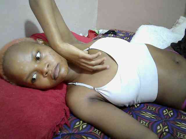 Hotdreamteen001 webcam