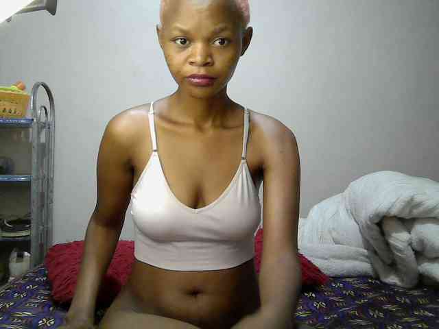 Hotdreamteen001 webcam