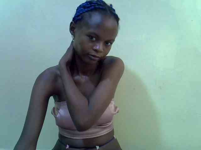 Hotdreamteen001 webcam