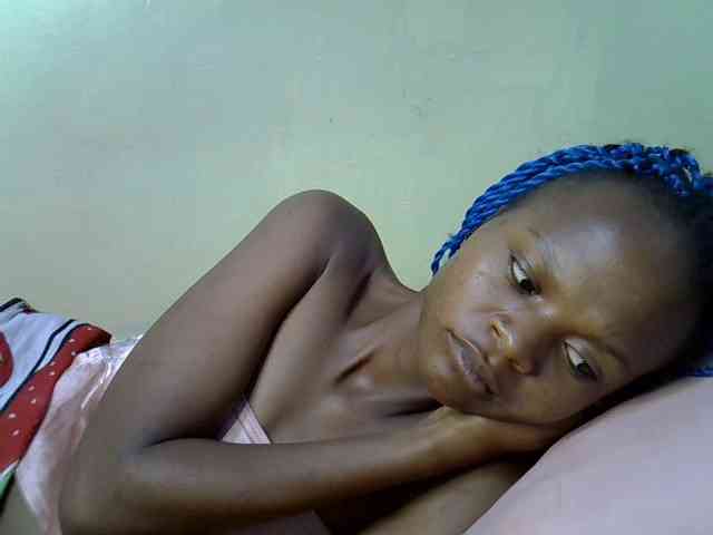 Hotdreamteen001 webcam