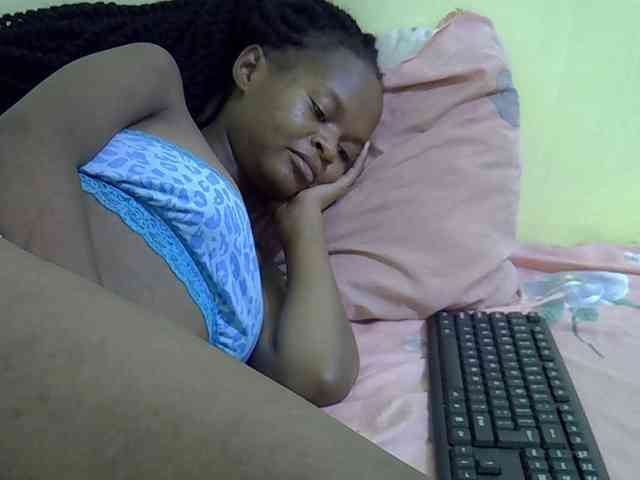 Hotdreamteen001 Live Webcam on BongaCams