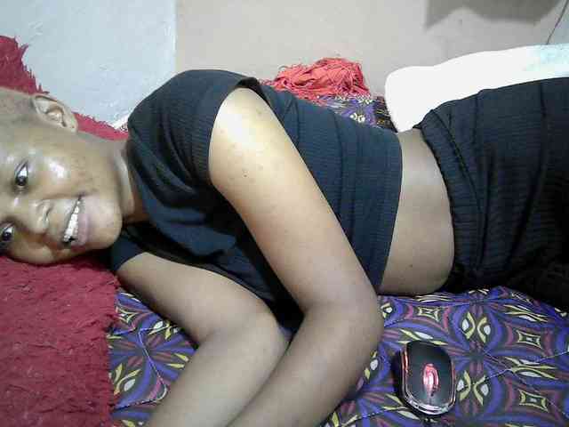 Hotdreamteen001 webcam