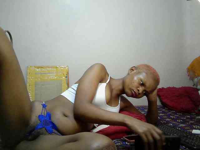 Hotdreamteen001 webcam