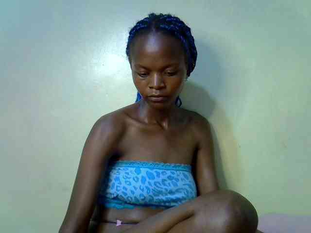 Hotdreamteen001 webcam