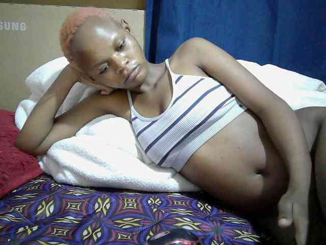 Hotdreamteen001 webcam