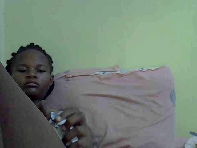 Hotdreamteen001 webcam