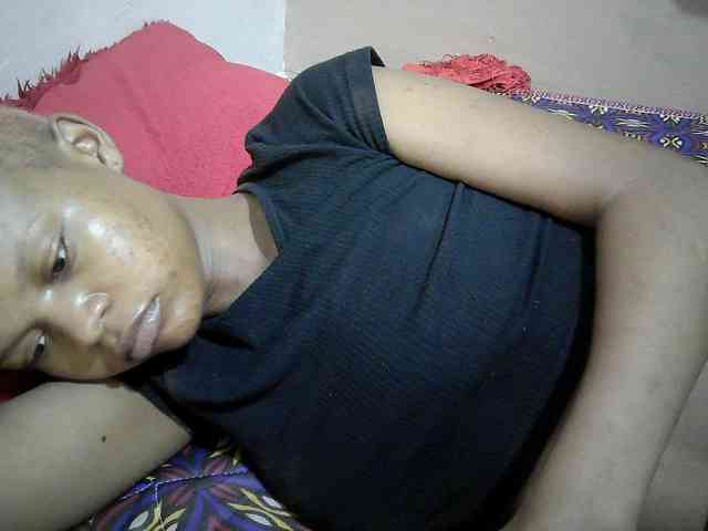 Hotdreamteen001 webcam