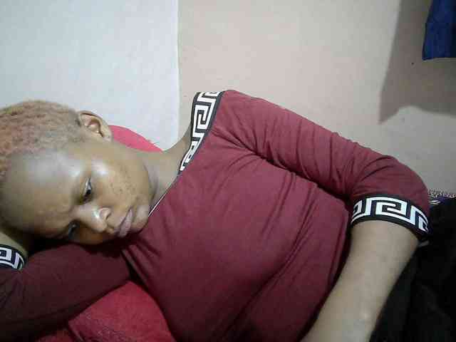 Hotdreamteen001 webcam