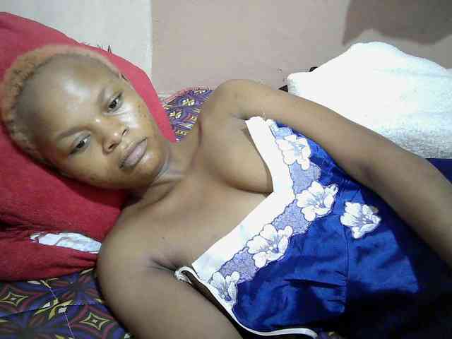 Hotdreamteen001 webcam