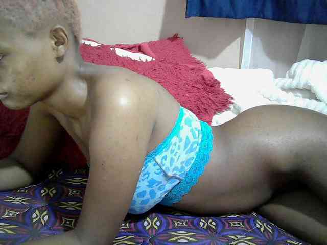 Hotdreamteen001 webcam