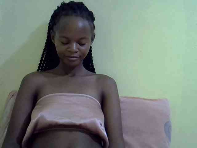 Hotdreamteen001 webcam