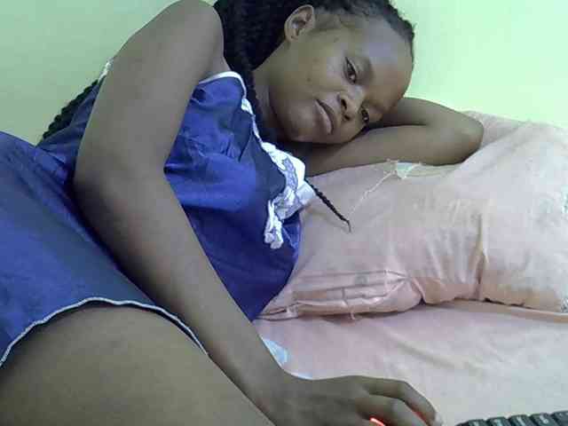 Hotdreamteen001 webcam