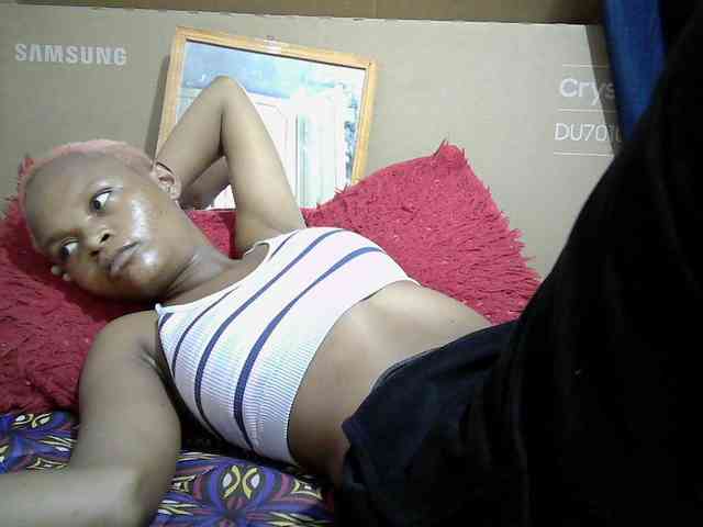 Hotdreamteen001 webcam