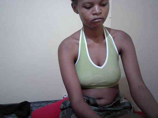 Hotdreamteen001 webcam