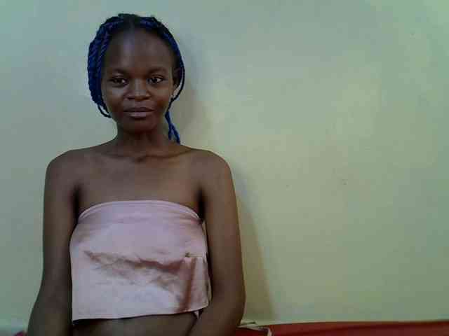 Hotdreamteen001 webcam