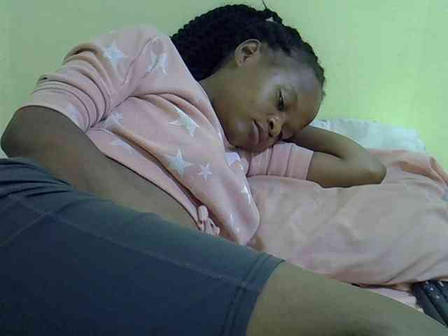 Hotdreamteen001 webcam