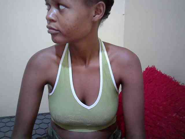 Hotdreamteen001 webcam