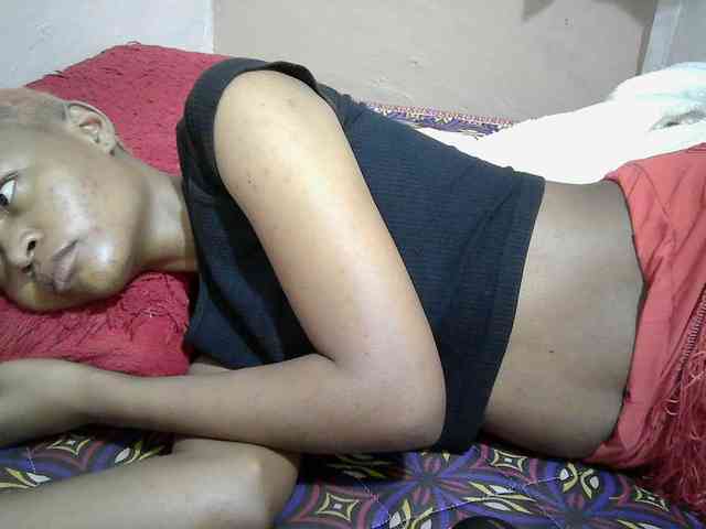 Hotdreamteen001 webcam