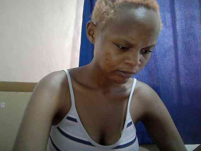 Hotdreamteen001 webcam