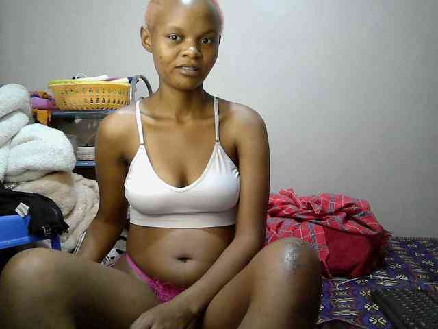 Hotdreamteen001 webcam